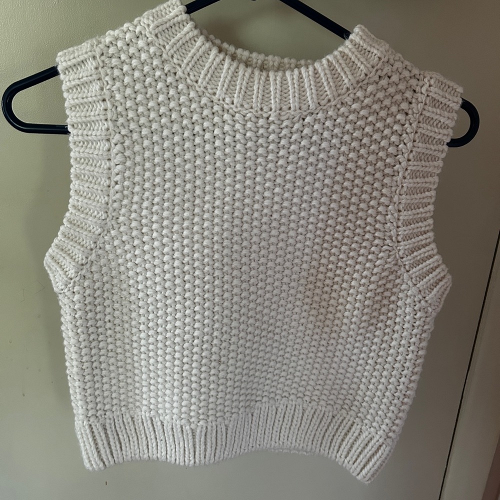 H&M knit sweater vest